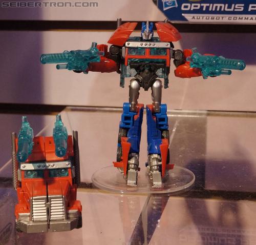 Toy Fair 2012 - Transformers Prime Cyberverse