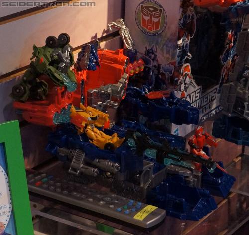 Toy Fair 2012 - Transformers Prime Cyberverse