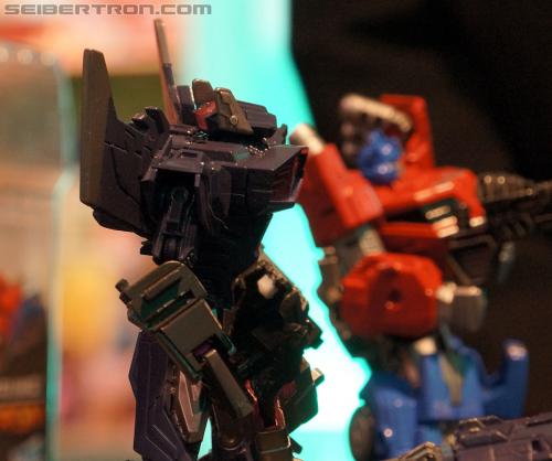 Toy Fair 2012: Transformers Fall of Cybertron - Transformers Event: DSC05152