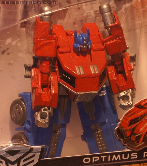 Toy Fair 2012: Transformers Fall of Cybertron - Transformers Event: DSC05159