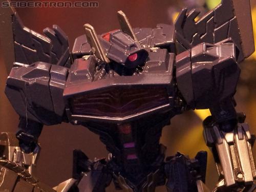 Toy Fair 2012: Transformers Fall of Cybertron - Transformers Event: DSC05167a