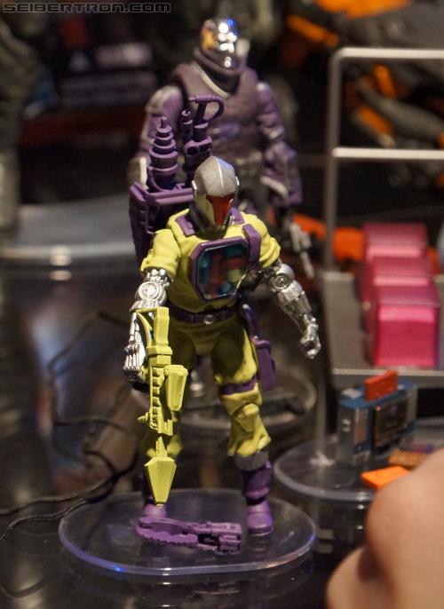Toy Fair 2012: SDCC Exclusive Shockwave H.I.S.S. Tank - Transformers Event: DSC05416a