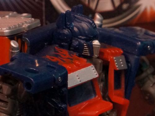 Toy Fair 2012: Movie Trilogy Series Optimus Prime with Trailer - Transformers Event: DSC05139aa