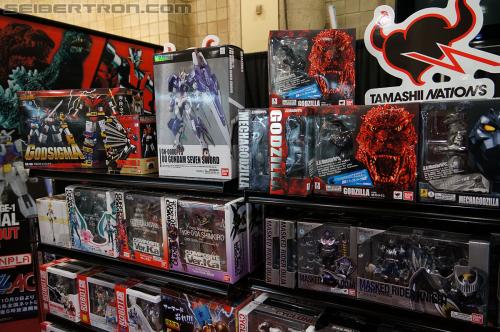 Toy Fair 2012: General Toy Fair 2012 Gallery from Javits Center - Transformers Event: DSC05802