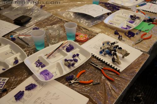 BotCon 2012: Customizing Class - Transformers Event: DSC05700