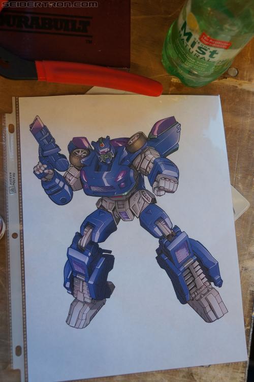 BotCon 2012: Customizing Class - Transformers Event: DSC05713