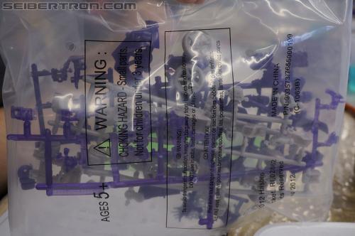 BotCon 2012: Customizing Class - Transformers Event: DSC05827