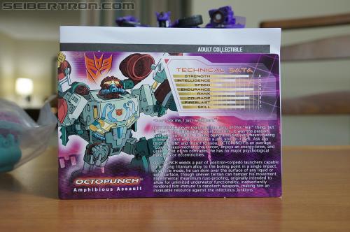BotCon 2012: Exclusives - Transformers Event: DSC05878