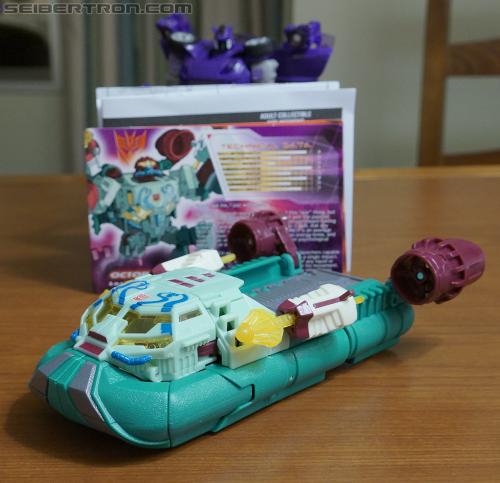 BotCon 2012: Exclusives - Transformers Event: DSC05889
