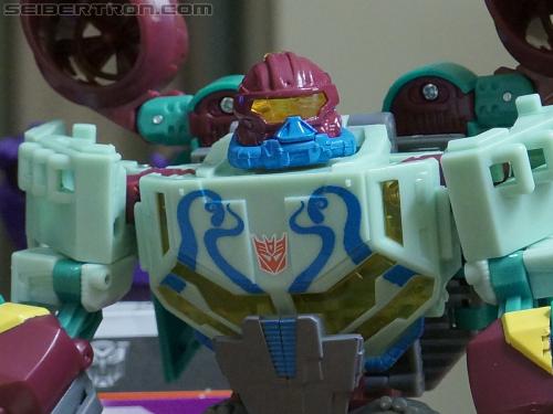 BotCon 2012: Exclusives - Transformers Event: DSC05894a