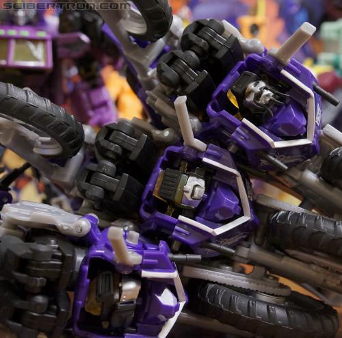 BotCon 2012: Exclusives - Transformers Event: DSC05944a