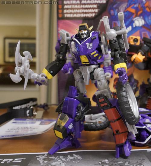 BotCon 2012: Exclusives - Transformers Event: DSC05964a