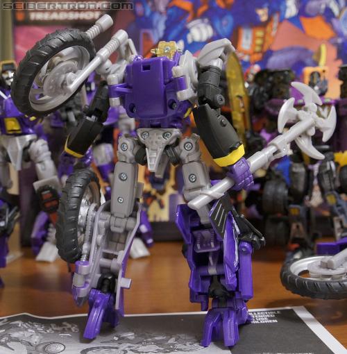 BotCon 2012: Exclusives - Transformers Event: DSC05969a