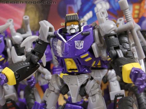 BotCon 2012: Exclusives - Transformers Event: DSC05970a