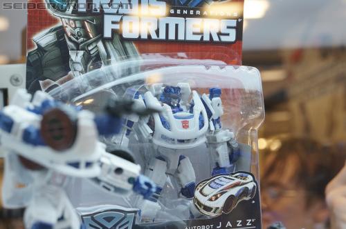BotCon 2012: Transformers Generation "Fall of Cybertron" product display - Transformers Event: DSC06060