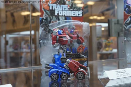 BotCon 2012: Transformers Generation "Fall of Cybertron" product display - Transformers Event: DSC06062
