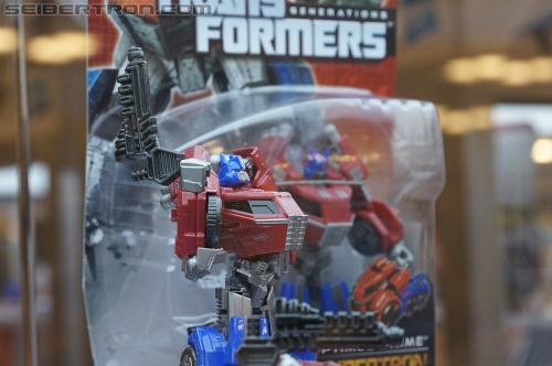 BotCon 2012: Transformers Generation "Fall of Cybertron" product display - Transformers Event: DSC06063