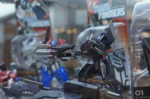 BotCon 2012: Transformers Generation "Fall of Cybertron" product display - Transformers Event: DSC06116