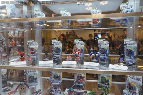 BotCon 2012: Transformers Prime Cyberverse product display - Transformers Event: DSC06220