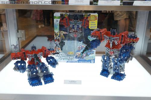 BotCon 2012: Transformers Prime Cyberverse product display - Transformers Event: DSC06234