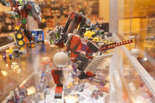 BotCon 2012 - Transformers Kre-o product display