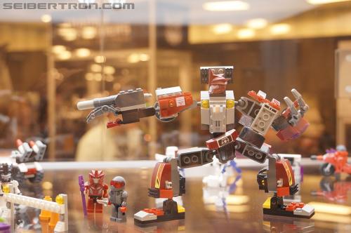 BotCon 2012: Transformers Kre-o product display - Transformers Event: DSC06341