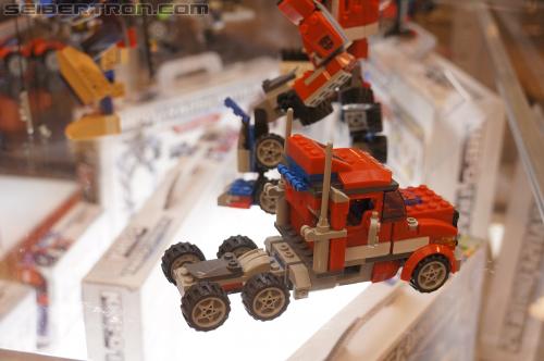 BotCon 2012: Transformers Kre-o product display - Transformers Event: DSC06355