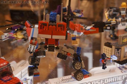BotCon 2012: Transformers Kre-o product display - Transformers Event: DSC06356