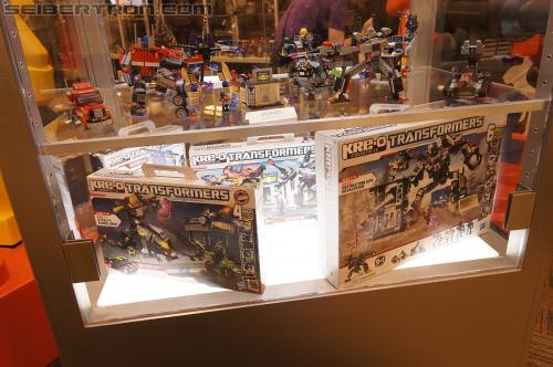 BotCon 2012: Transformers Kre-o product display - Transformers Event: DSC06361