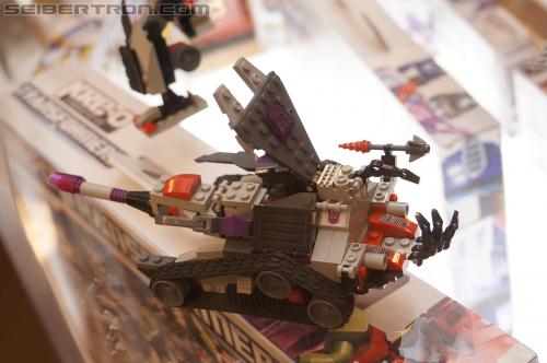 BotCon 2012: Transformers Kre-o product display - Transformers Event: DSC06364