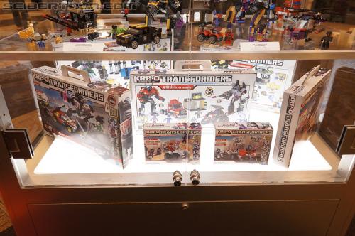 BotCon 2012: Transformers Kre-o product display - Transformers Event: DSC06368