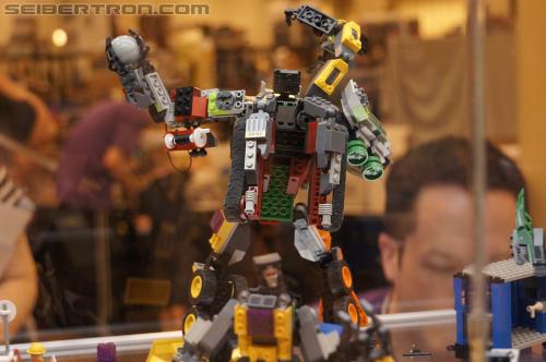 BotCon 2012: Transformers Kre-o product display - Transformers Event: DSC06378