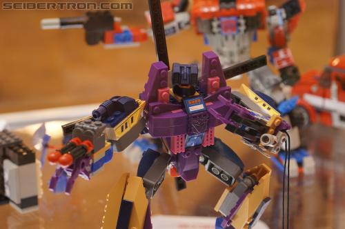 BotCon 2012 - Transformers Kre-o product display