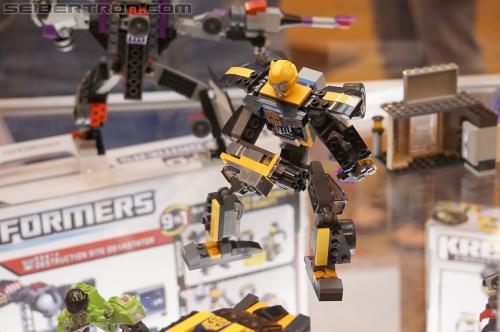 BotCon 2012: Transformers Kre-o product display - Transformers Event: DSC06385