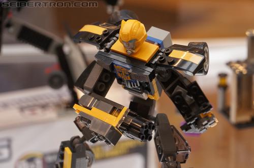 BotCon 2012: Transformers Kre-o product display - Transformers Event: DSC06386