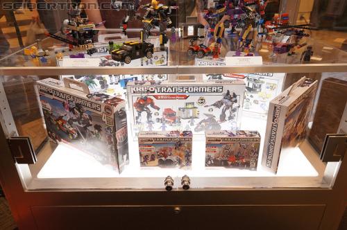 BotCon 2012: Transformers Kre-o product display - Transformers Event: DSC06388