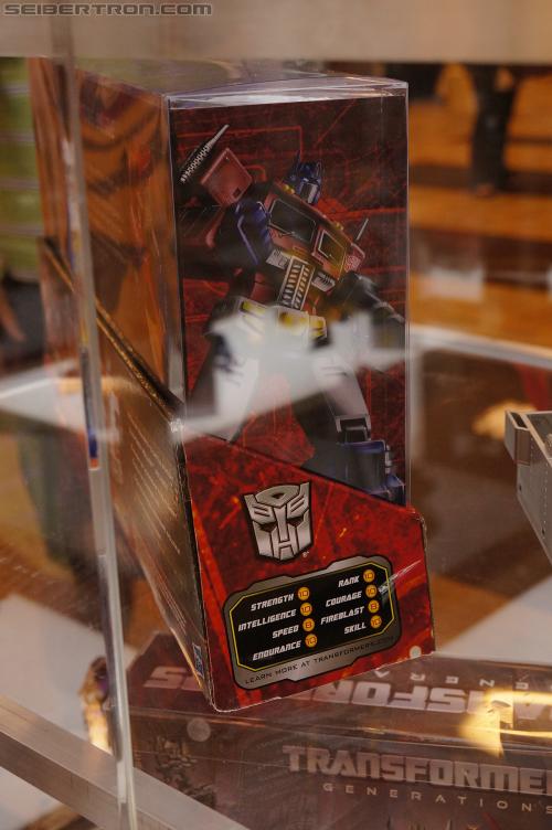 BotCon 2012: Masterpiece Optimus Prime - Transformers Event: DSC07000