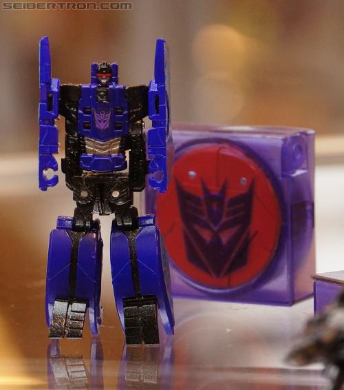 BotCon 2012: Transformers Generation "Fall of Cybertron" product display #2 - Transformers Event: DSC06985a