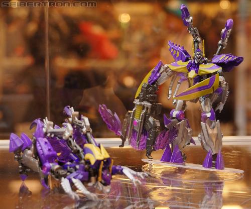 BotCon 2012: Transformers Generation "Fall of Cybertron" product display #2 - Transformers Event: DSC06986