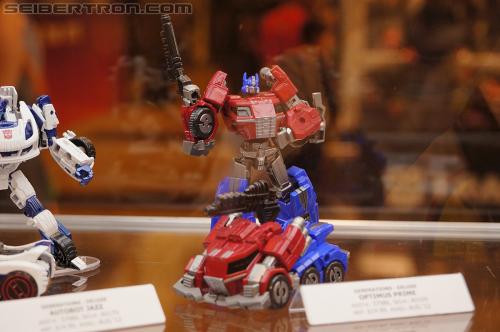 BotCon 2012 - Transformers Generation "Fall of Cybertron" product display #2