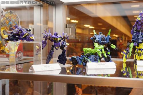 BotCon 2012: Transformers Generation "Fall of Cybertron" product display #2 - Transformers Event: DSC06994