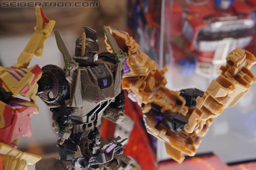 BotCon 2012: SDCC Bruticus - Transformers Event: DSC06620