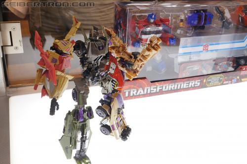 BotCon 2012: SDCC Bruticus - Transformers Event: DSC06621