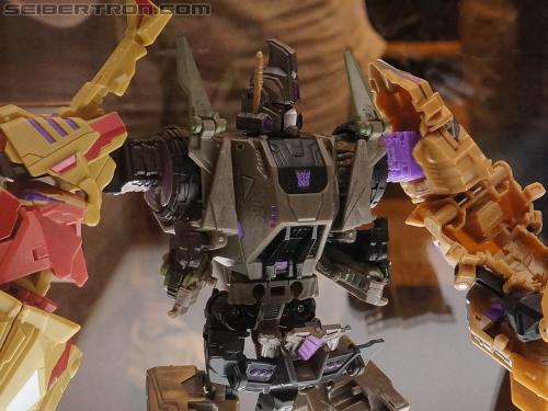 BotCon 2012: SDCC Bruticus - Transformers Event: DSC06625b