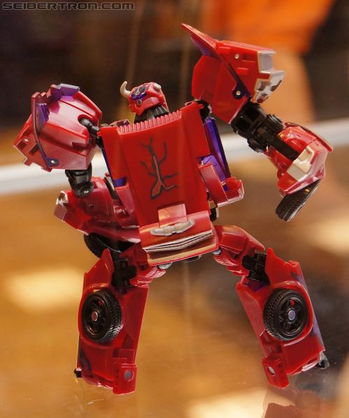 BotCon 2012: SDCC Cliffjumper "Rust In Peace" exclusive - Transformers Event: DSC06660a