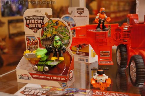 BotCon 2012: Transformers Rescue Bots - Transformers Event: DSC07136