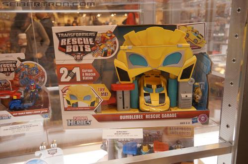 BotCon 2012: Transformers Rescue Bots - Transformers Event: DSC07142