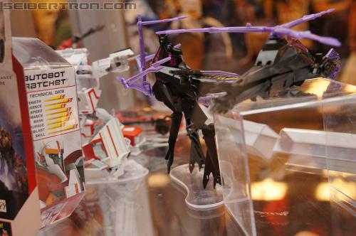 BotCon 2012: Transformers Prime product displays #2 - Transformers Event: DSC07010