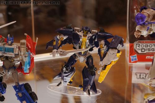 BotCon 2012: Transformers Prime product displays #2 - Transformers Event: DSC07024