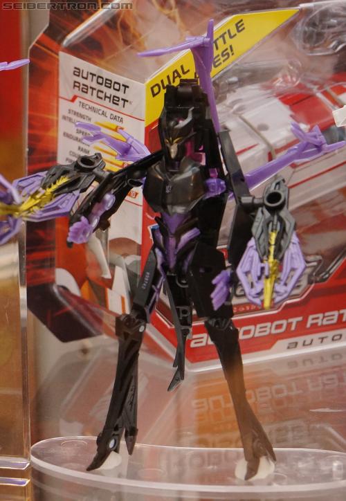 BotCon 2012: Transformers Prime product displays #2 - Transformers Event: DSC07032b